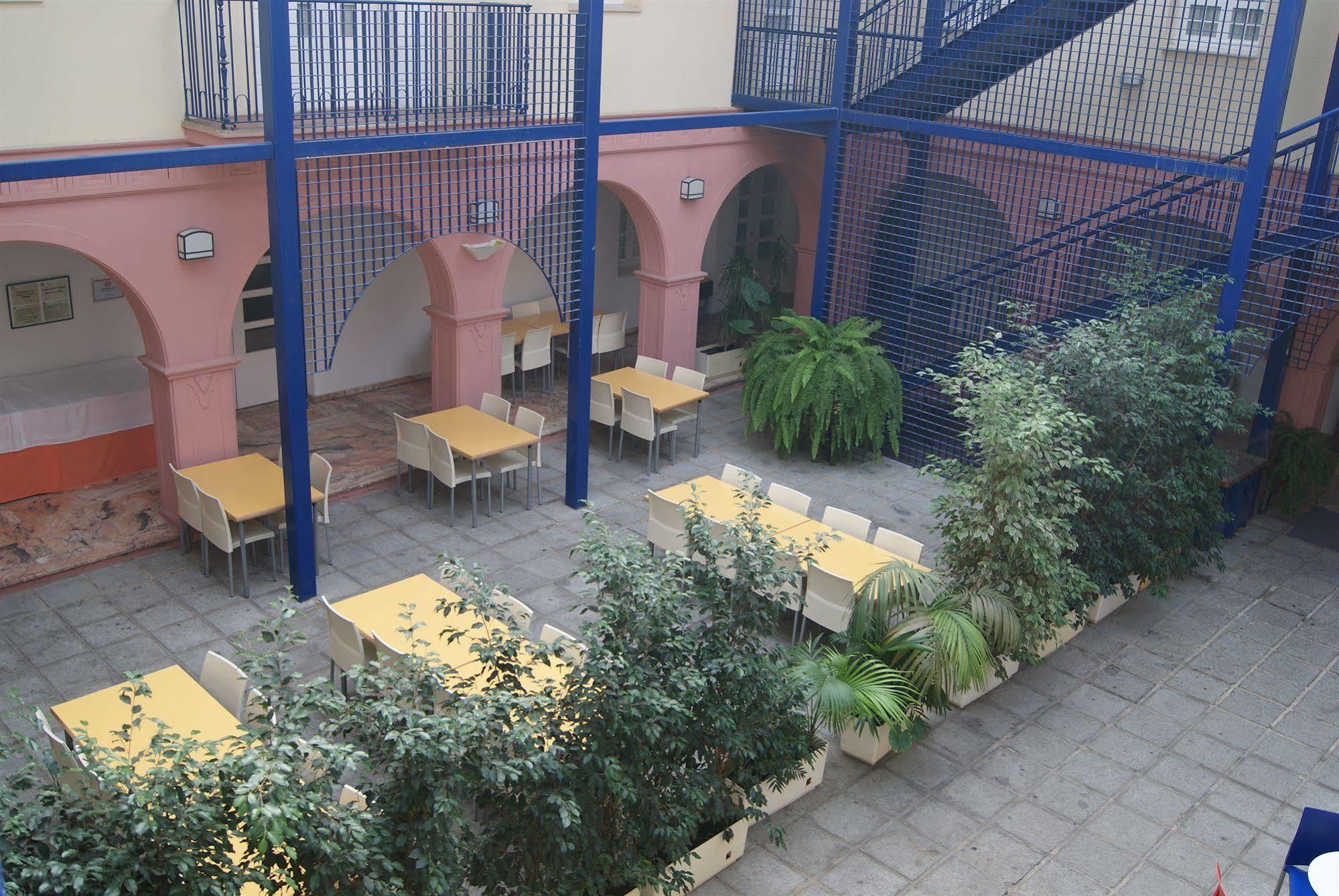 Albergue Inturjoven Huelva Exterior photo