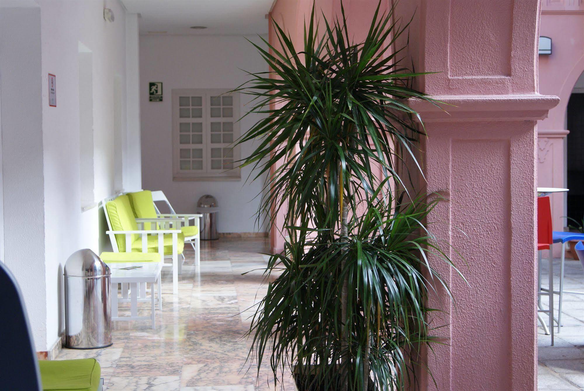 Albergue Inturjoven Huelva Exterior photo